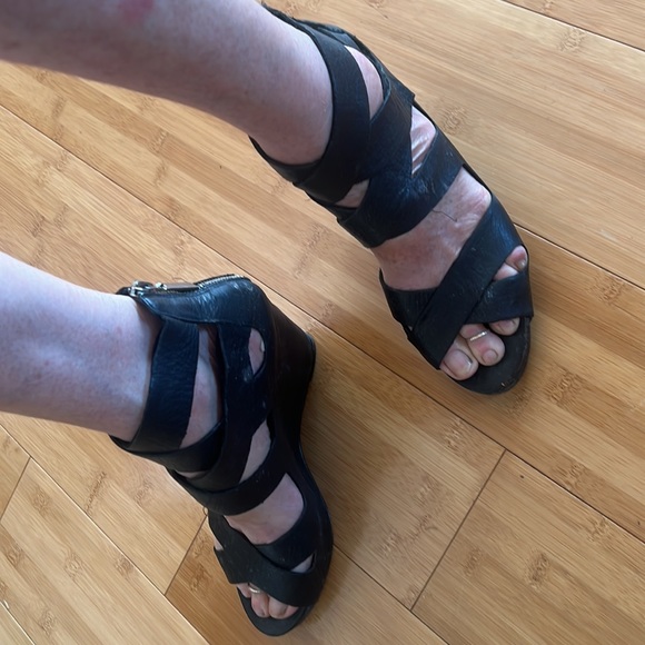 fun sexy platforms - Picture 3 of 4